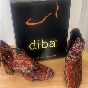 Ankle suede boots. Never worn